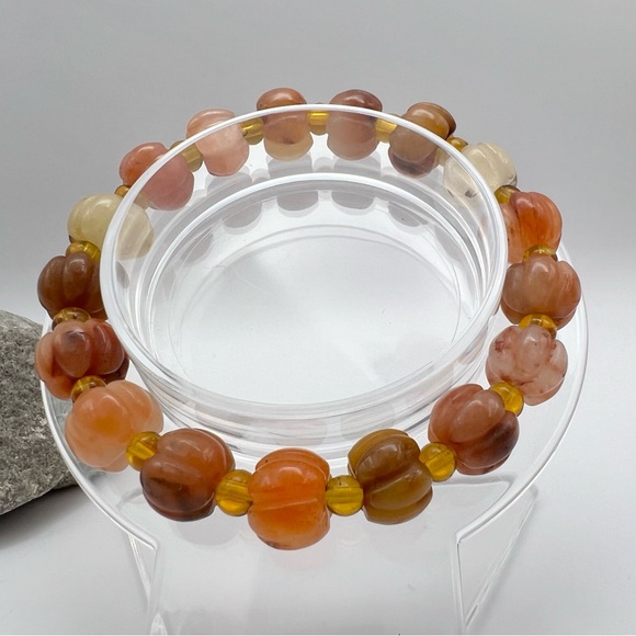 PUMPKIN JADE BRACELET - Picture 5 of 11